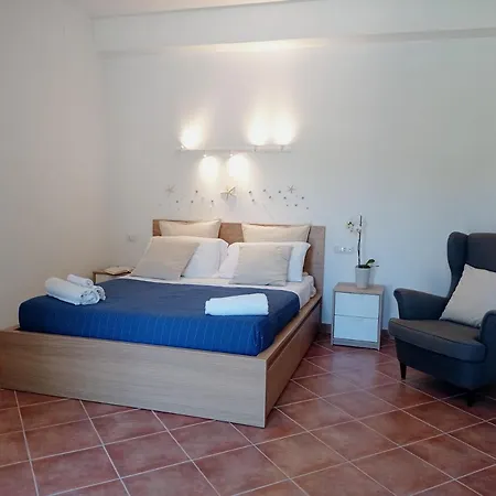 E Villamirella 2*