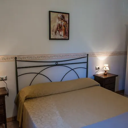 E Villamirella Палинуро