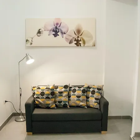 E Villamirella