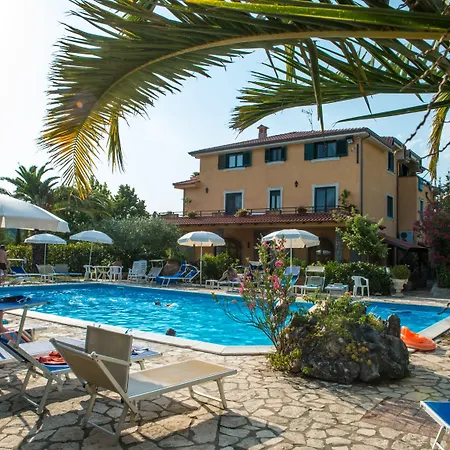 Aparthotel E Villamirella