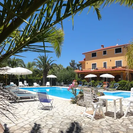 E Villamirella 4*
