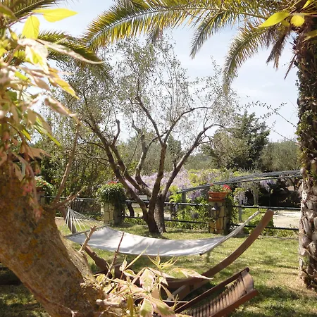 E Villamirella Apartahotel