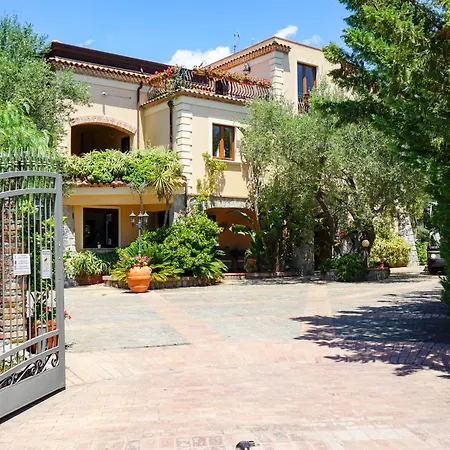 Aparthotel E Villamirella