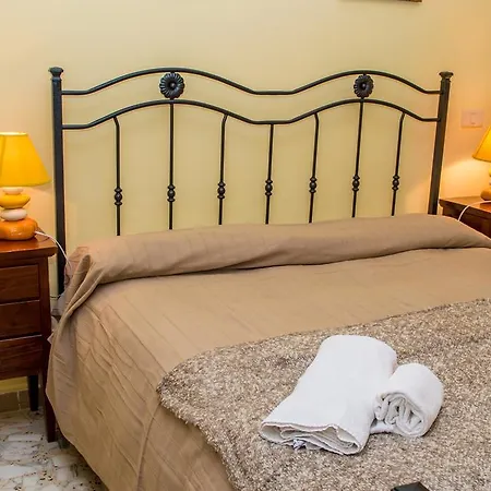 E Villamirella Apart-hotel 2*