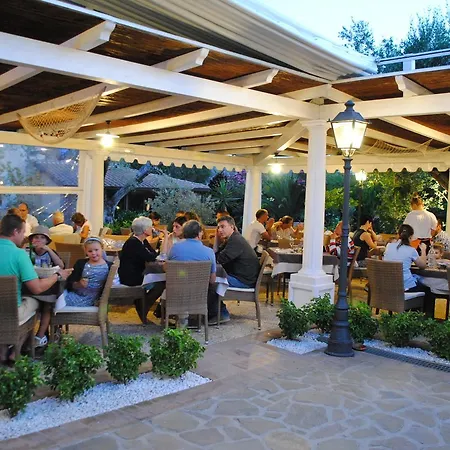 Apart-hotel E Villamirella